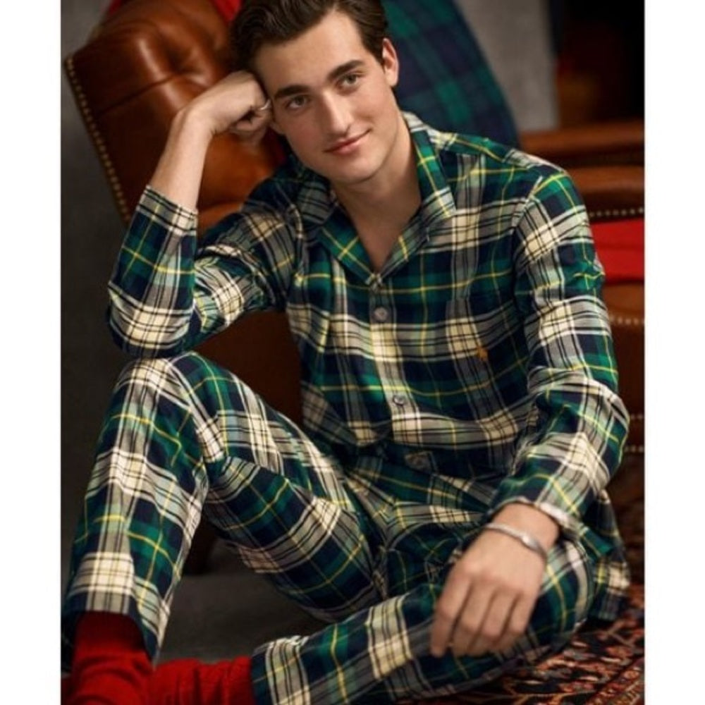 Polo Ralph Lauren
Men's Green 2-pc. Plaid Flannel Pajamas Set