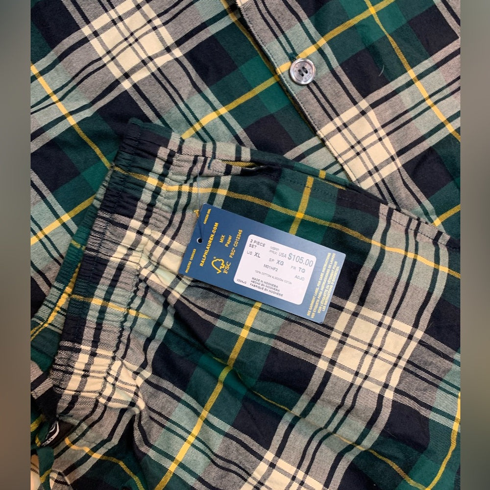 Polo Ralph Lauren
Men's Green 2-pc. Plaid Flannel Pajamas Set