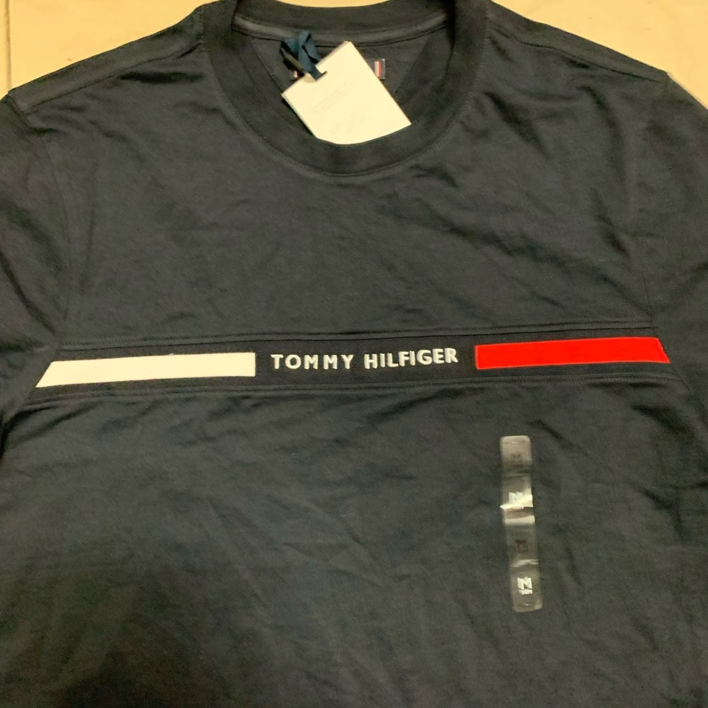 Tommy Hilfiger Men's Navy T-Shirt Sz medium