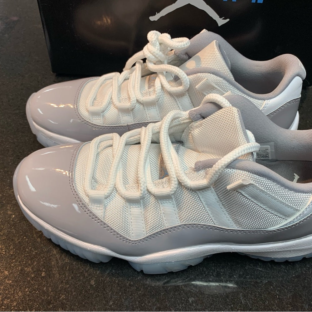 2023
Air Jordan 11 Retro Low 'Cement Grey'
Sz 7.5 Nwb