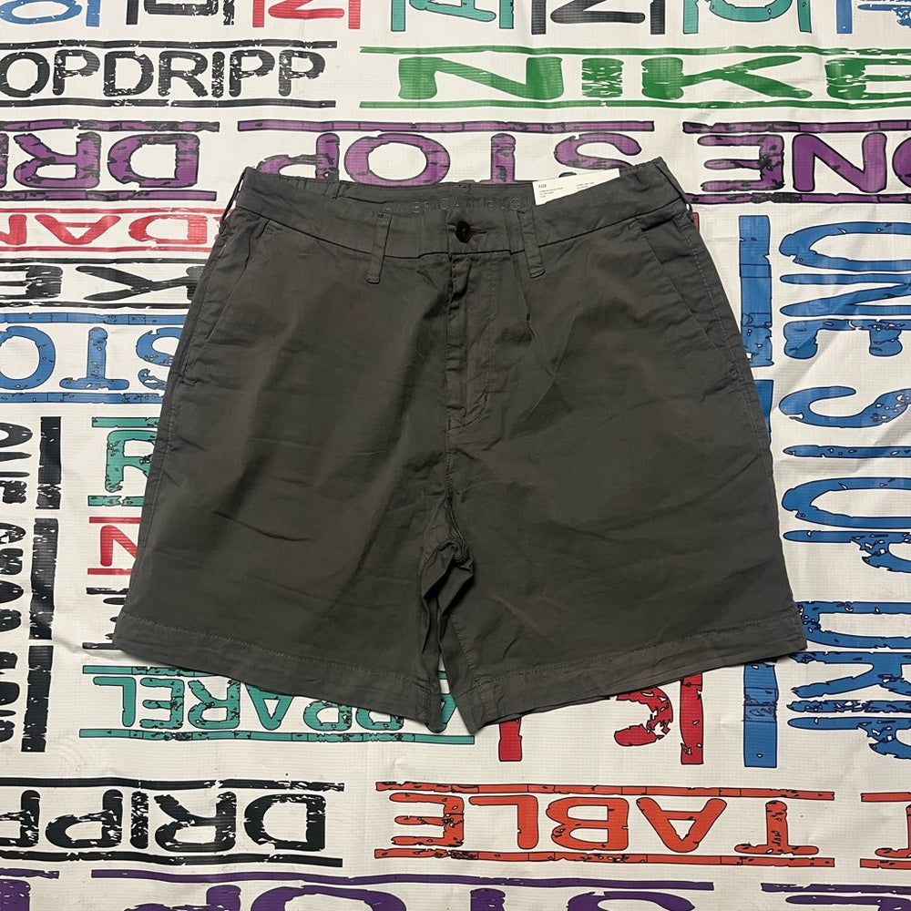 AE Flex 7" Khaki Short Sz various