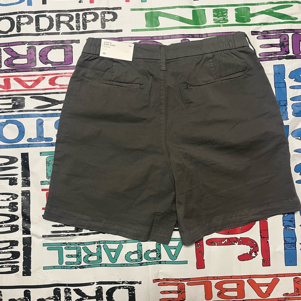 AE Flex 7" Khaki Short Sz various