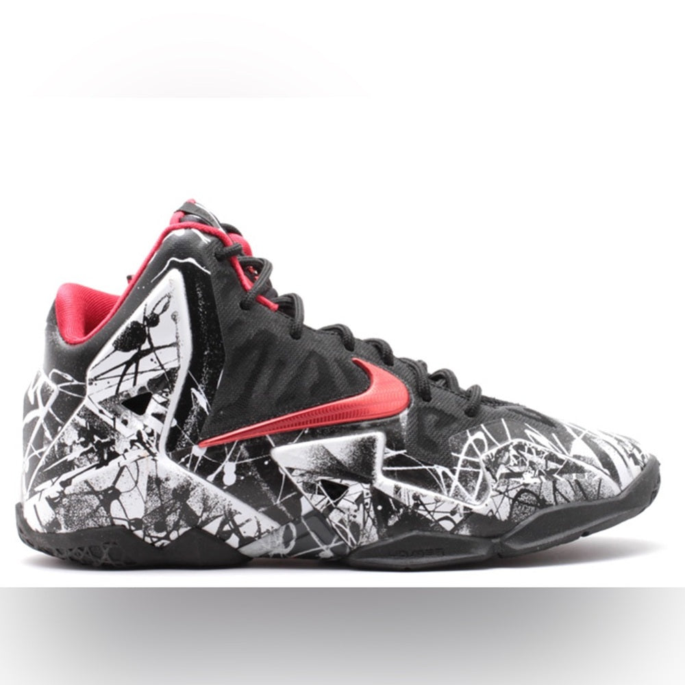 Sz 6.5 Lebron James like new