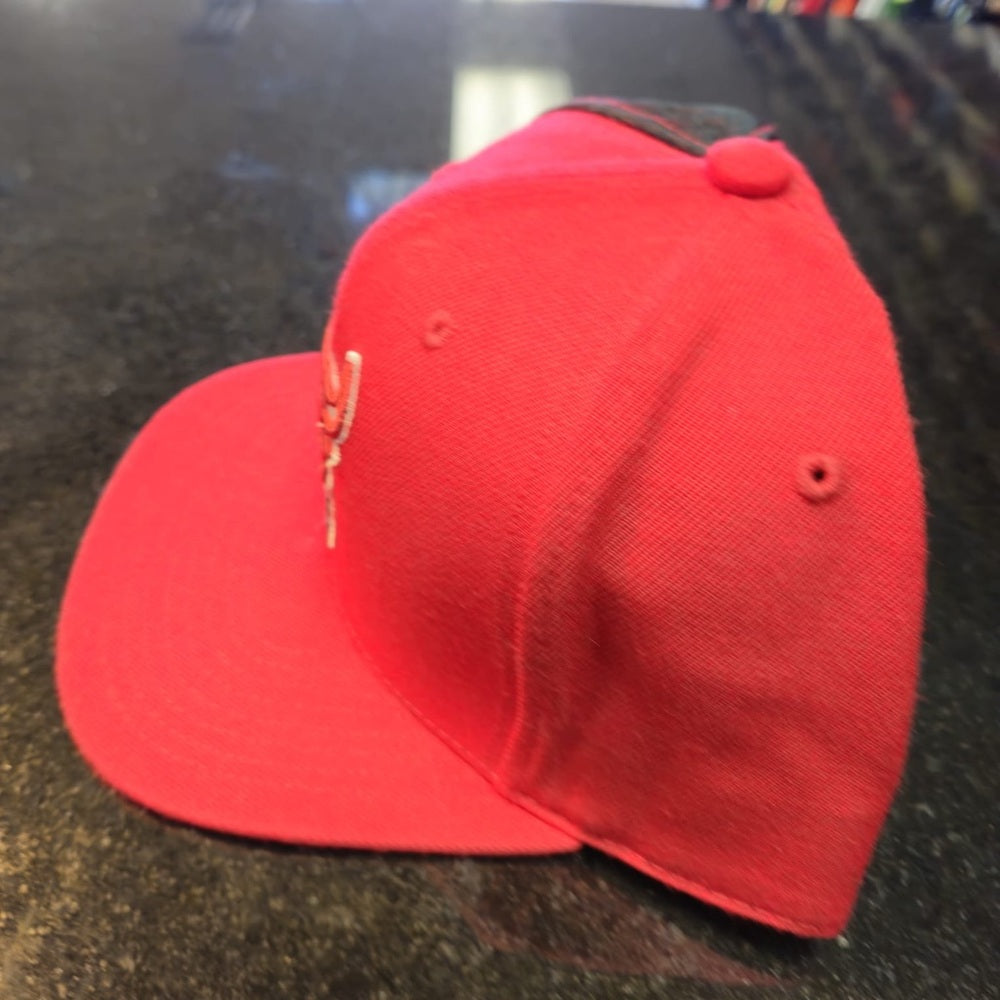 Sz 7 5/8 fitted Chicago Bulls Red cap