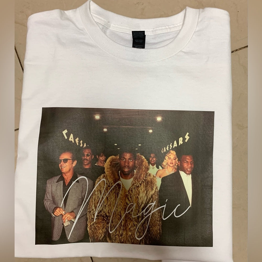 Magic graphic tee Sz various