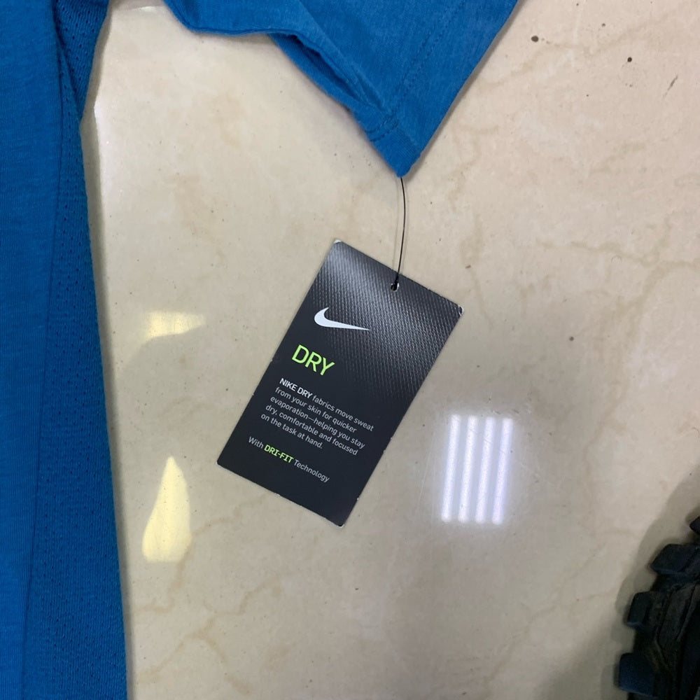 Nike Men's Blue Sports Shirt Sz small dri fit