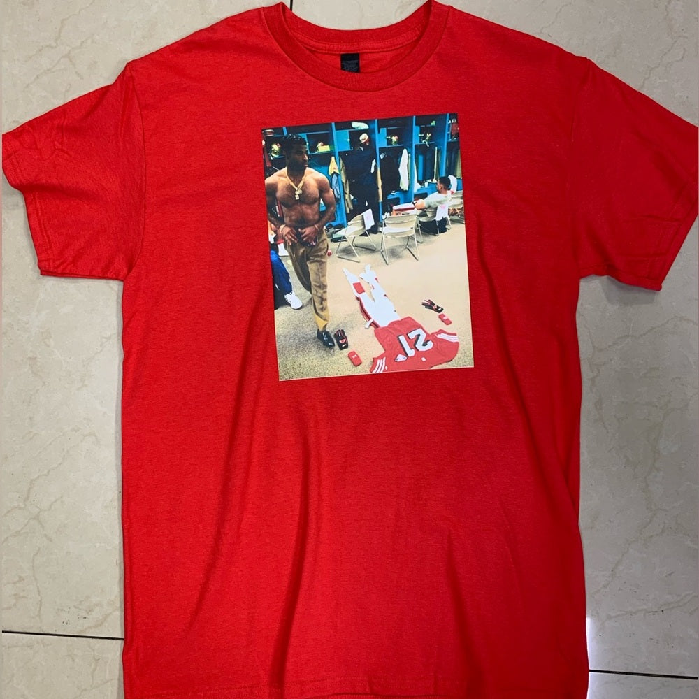 Deion sanders locker room Red Graphic Men's T-Shirt