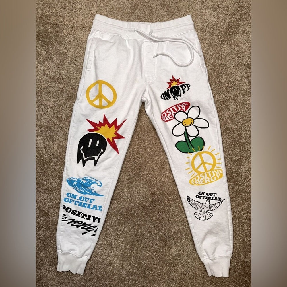 2 piece White Hoodie with Graphic Print Sz xl