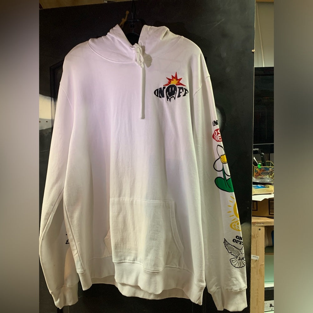 2 piece White Hoodie with Graphic Print Sz xl