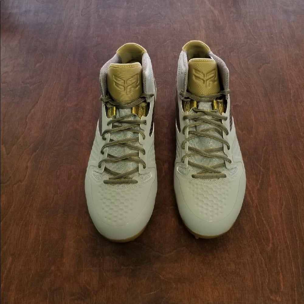 Adidas Cleats sz 14 Gray