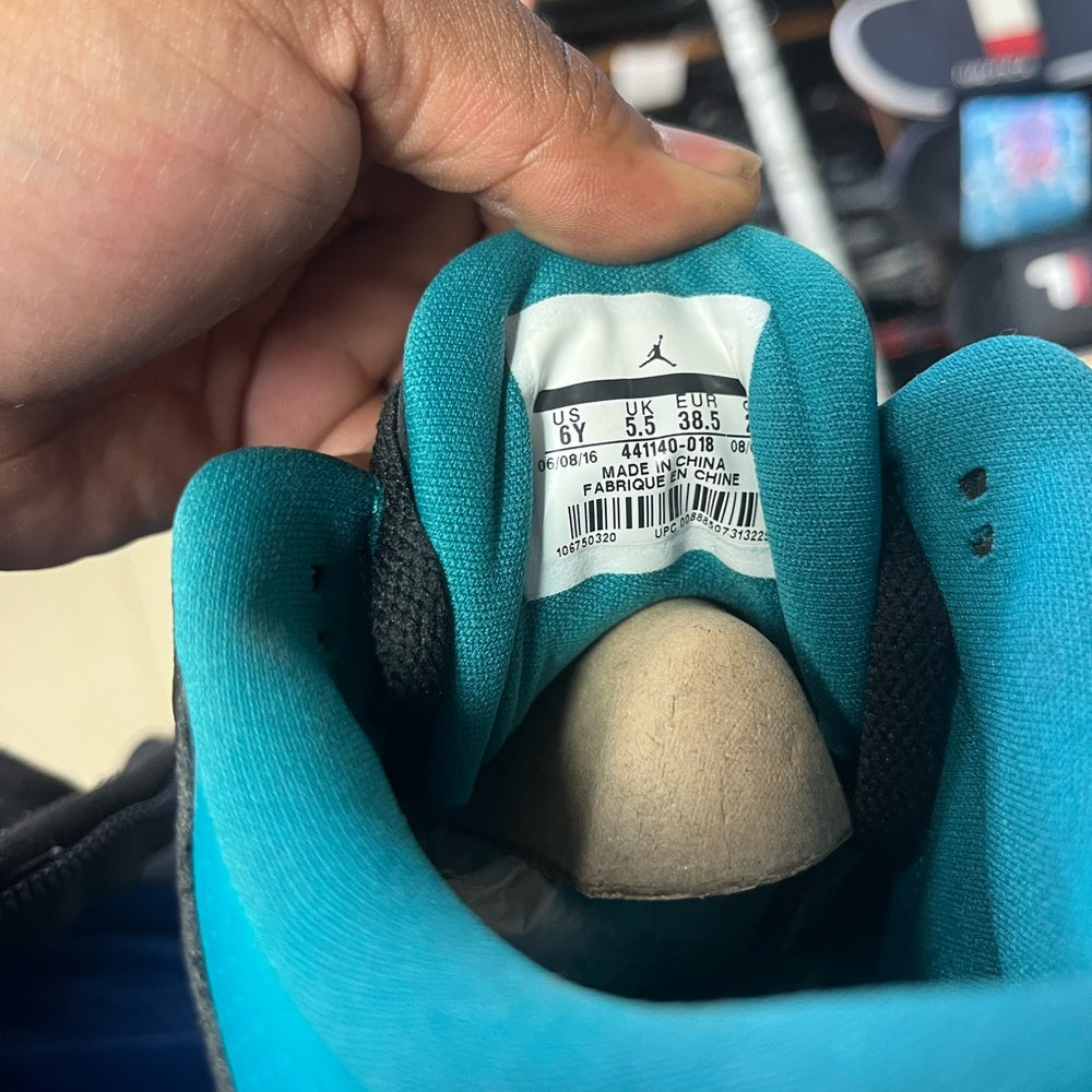 Nike Air Jordan 3 Retro GS Rio Teal Size 6y