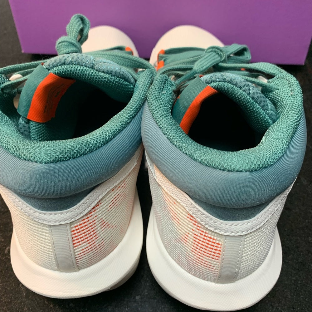 Sz various Nike LeBron Witness 8 "Cannon" Men's Basketball Boots