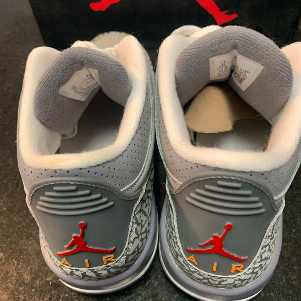 Jordan Retro 3s Sz 7 Kids' Gray Sneakers