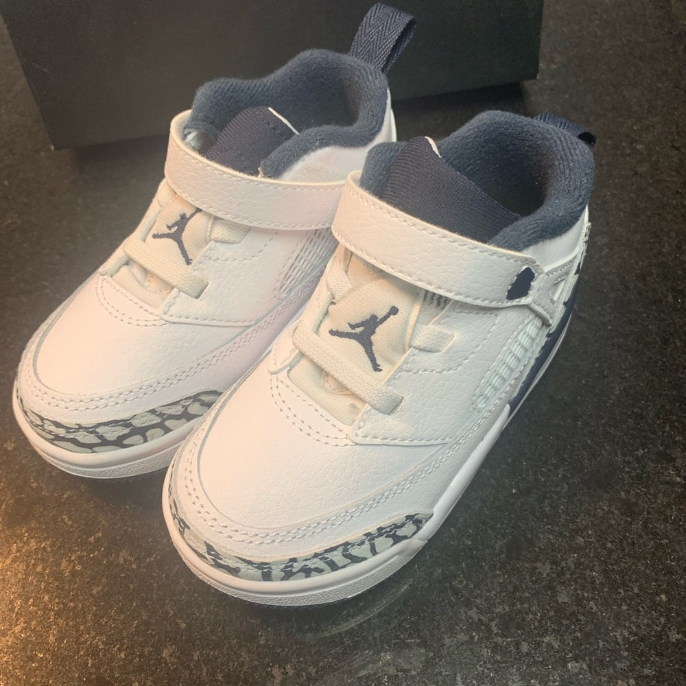 Sz 9c Jordan spizike NWB TODDLER
