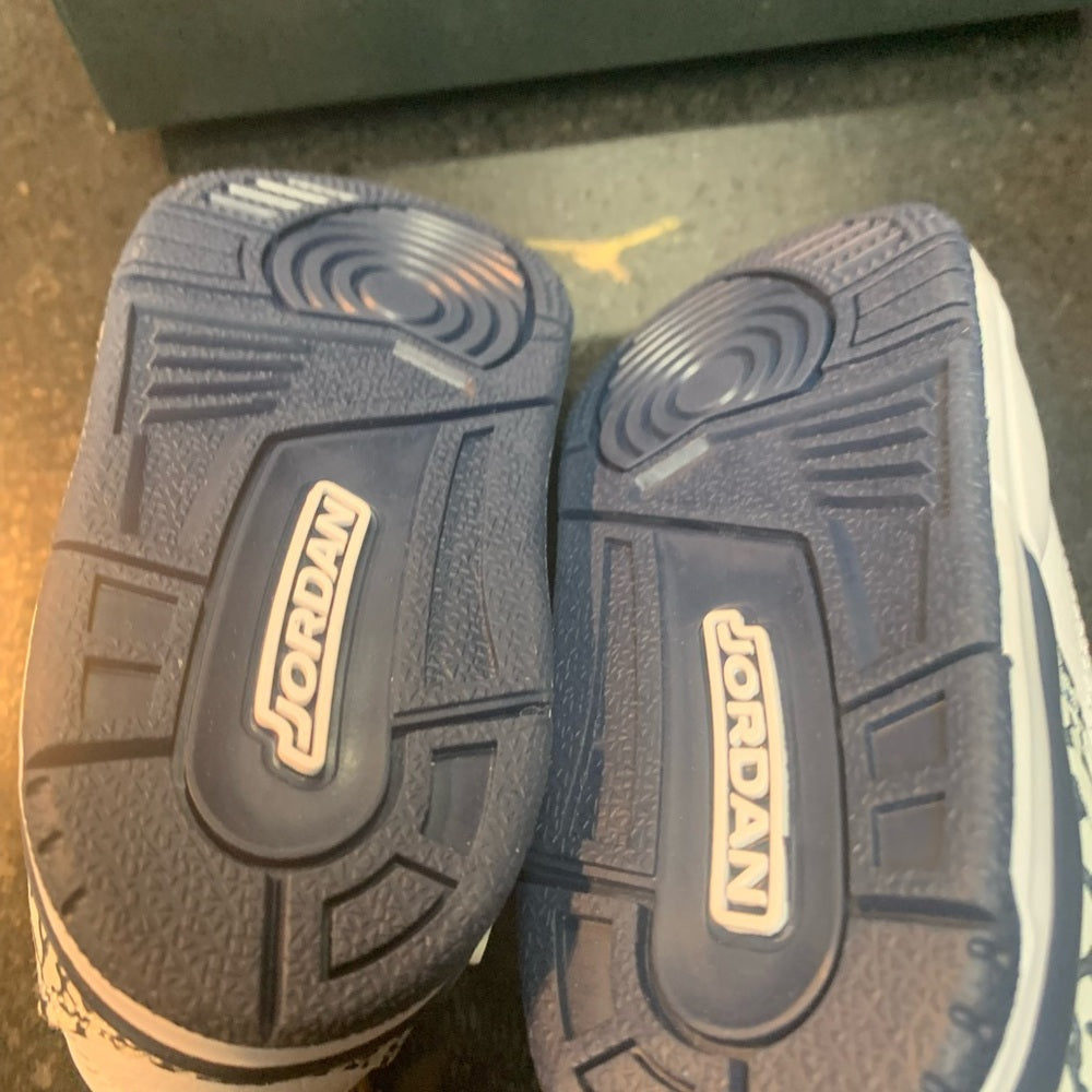 Sz 9c Jordan spizike NWB TODDLER