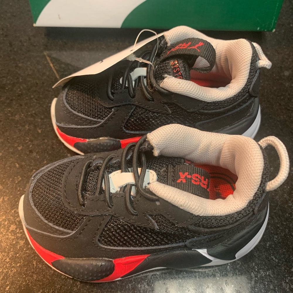 4c PUMA Kids Black and Red Sneakers Canada