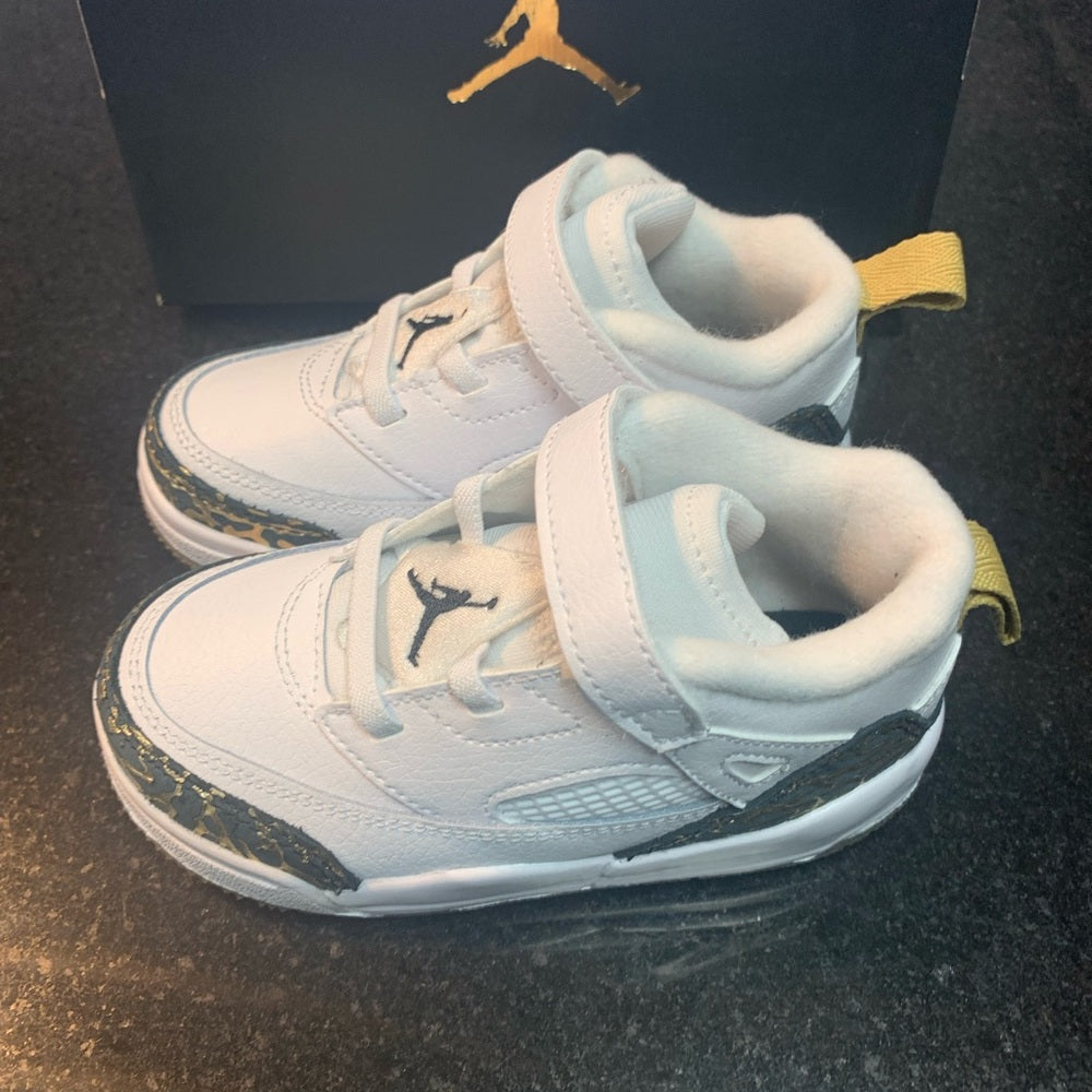 Air Jordan spizike gold & Black and White Sneakers Sz 9c