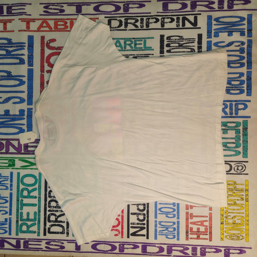 Hati Sz 2xl White Graphic T-Shirt with Colorful Print