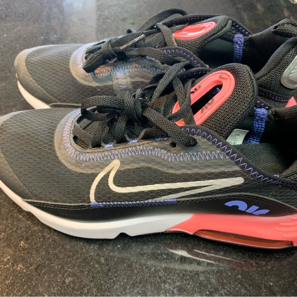 Nike Air Max 2090 GS Black Metallic Silver Sz 4.5y