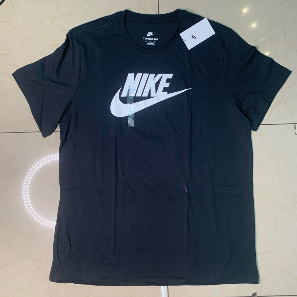 Sz various Nike Black and White Short Sleeve Tee