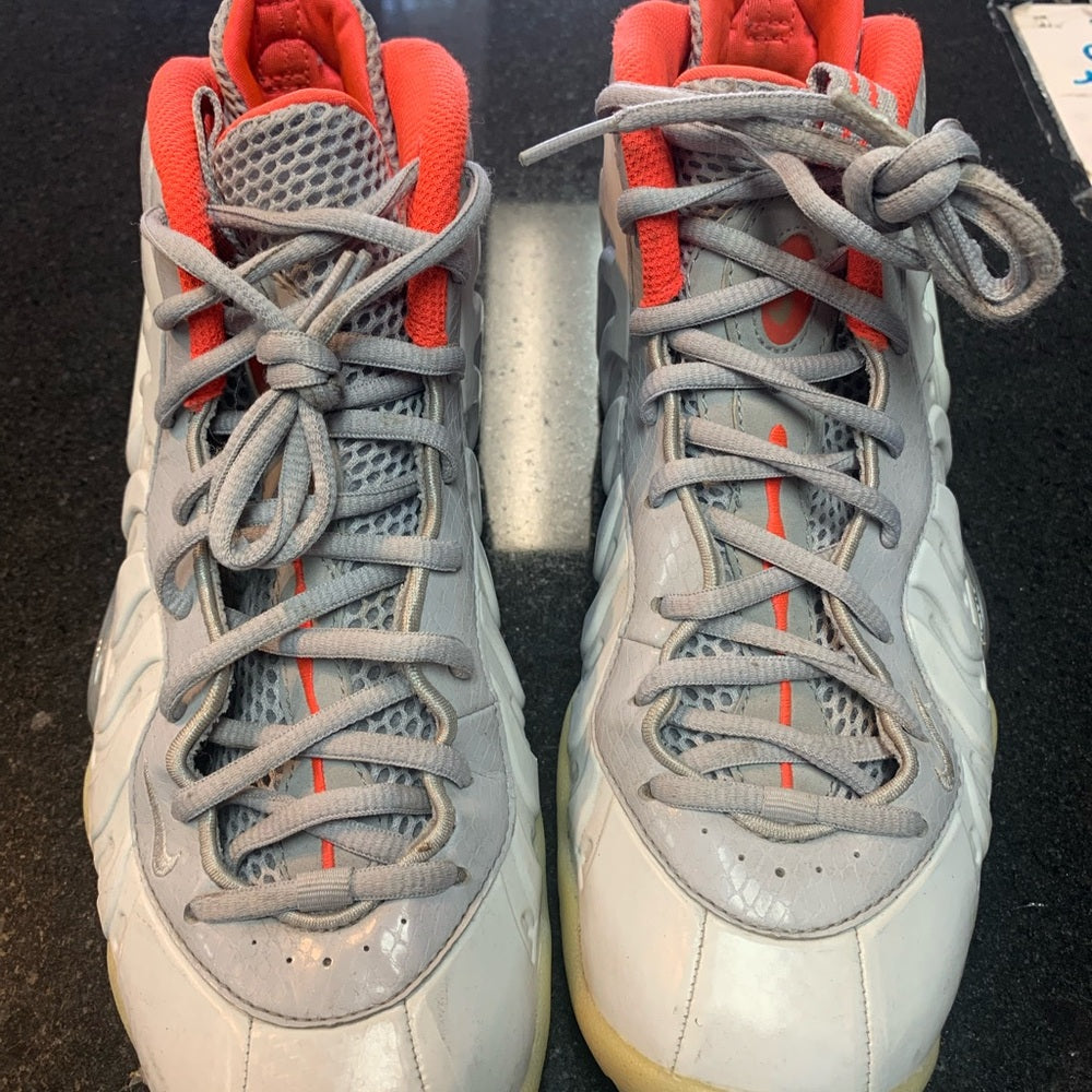 Nike foam posit Sz 7y good condition