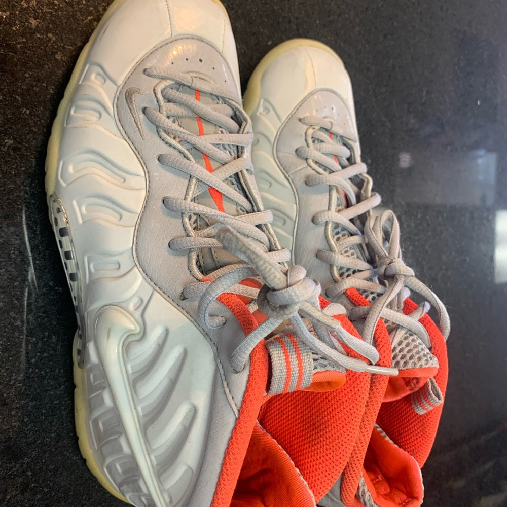 Nike foam posit Sz 7y good condition