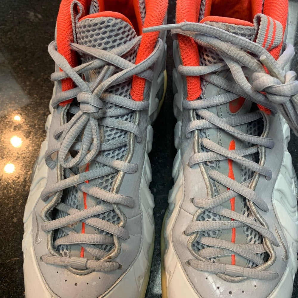 Nike foam posit Sz 7y good condition