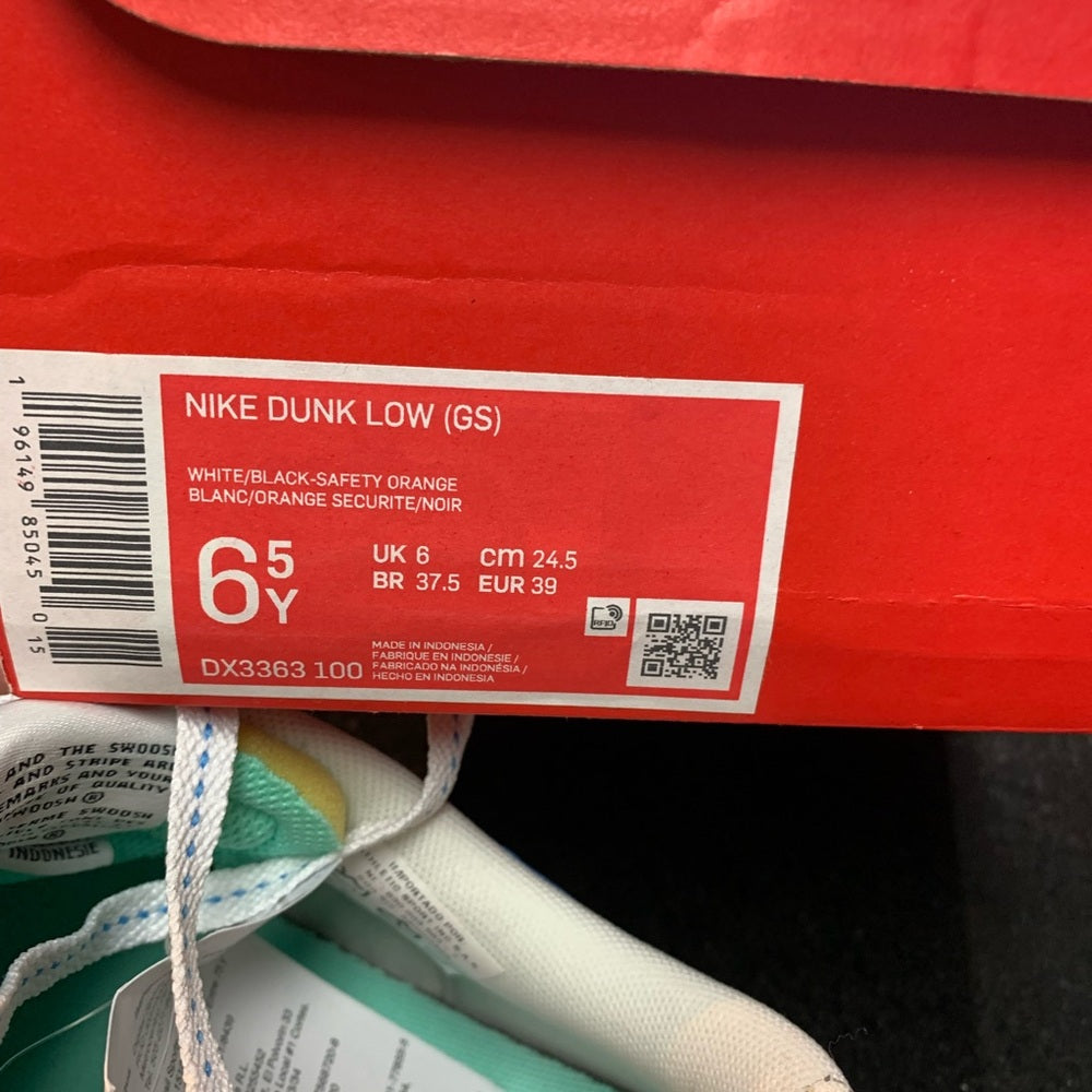 Nike DUNK Low 6.5GS/8WMNS, WHITE/ BLACK- SAFETY ORANGE. In hand, ships today!