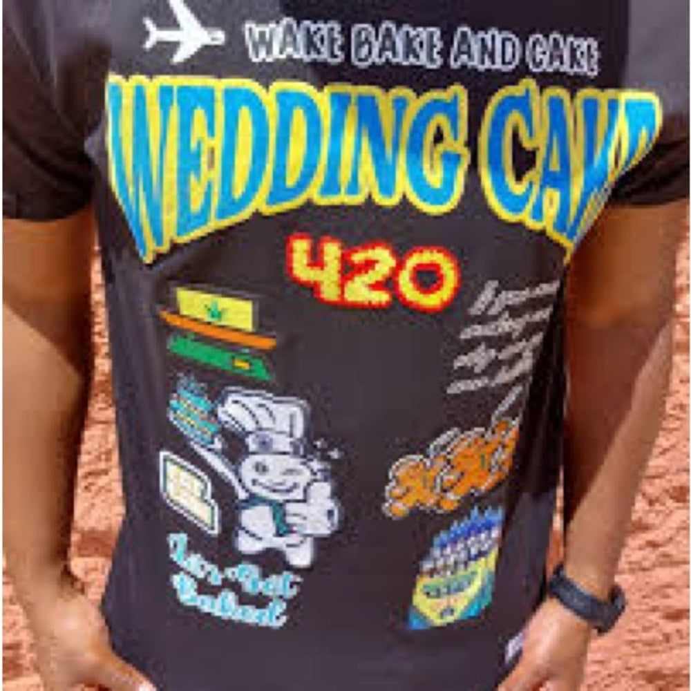 Sz 2xl wedding cake graphic tee doh boy