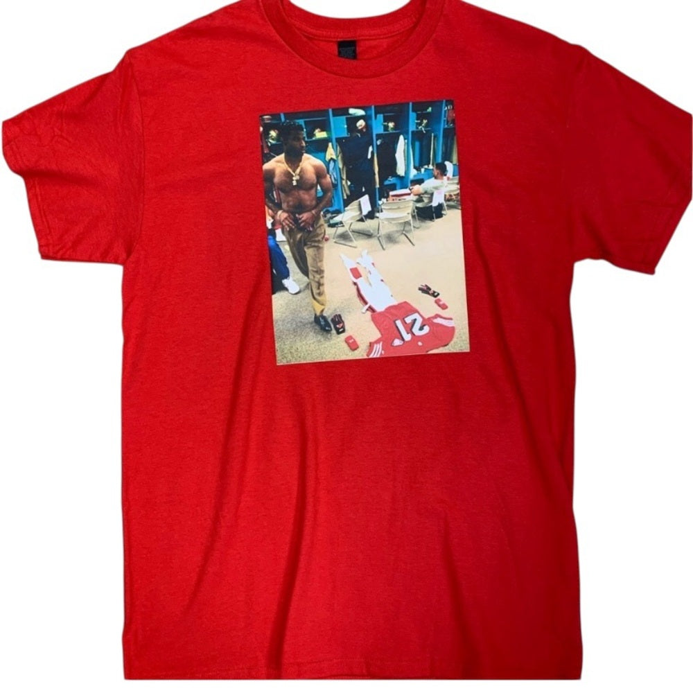 Deion sanders locker room Red Graphic Men's T-Shirt