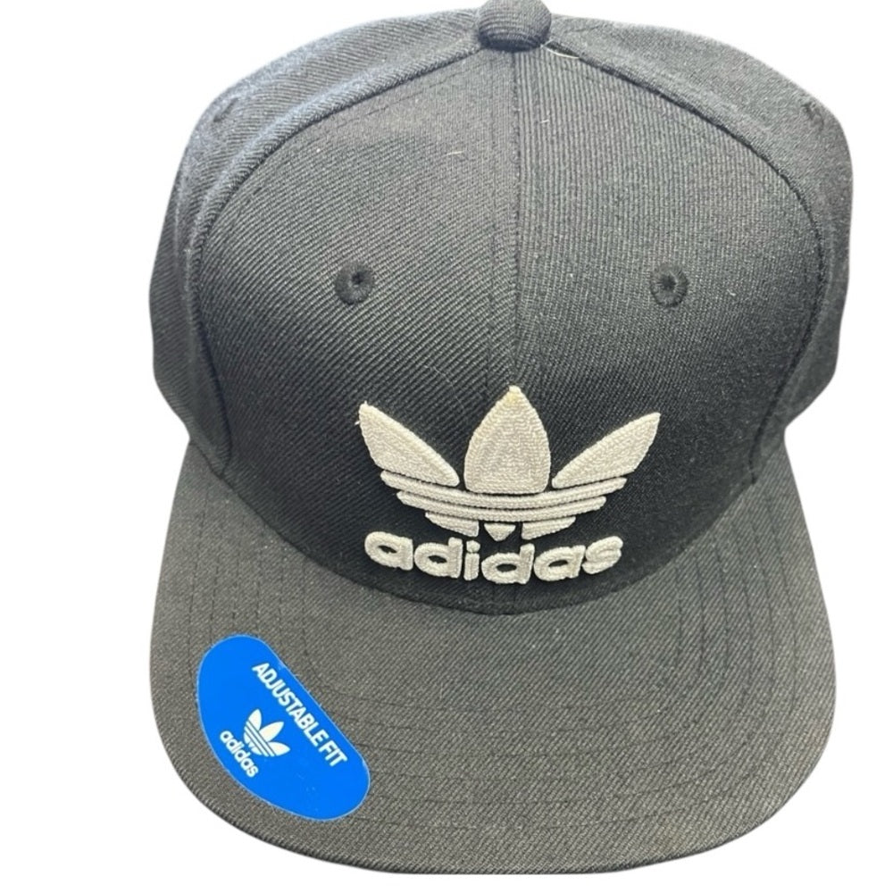 Adidas SnapBack one size fits all