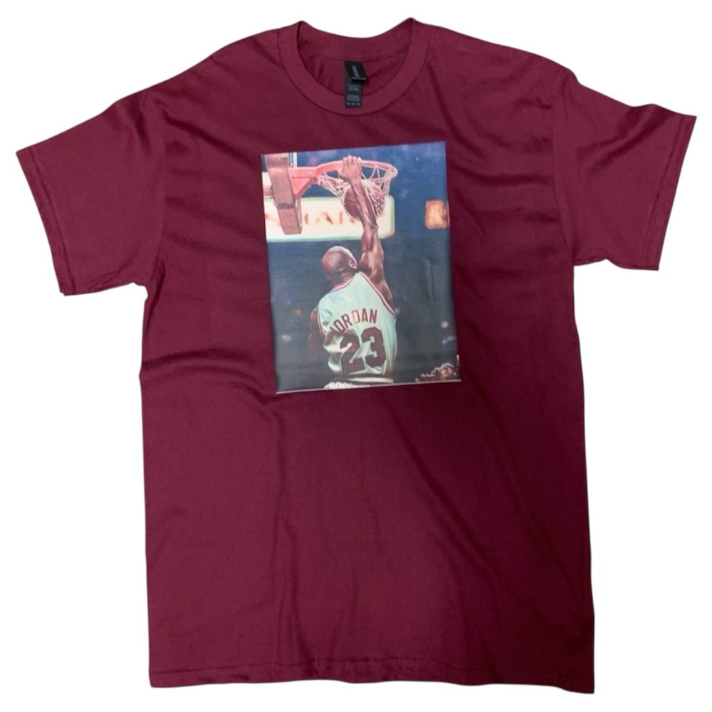 Jordan Graphic Tee in Maroon Sz various