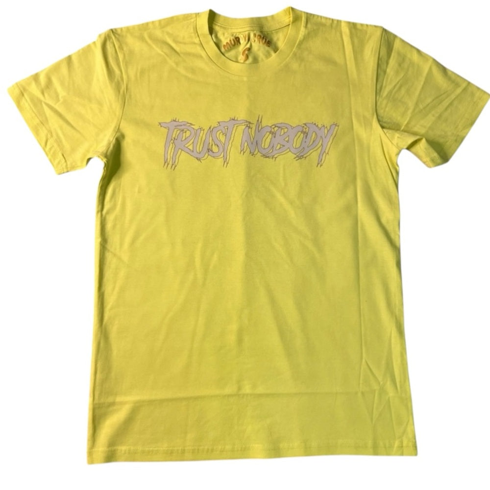 Trust nobody graphic tee yellow Sz Various