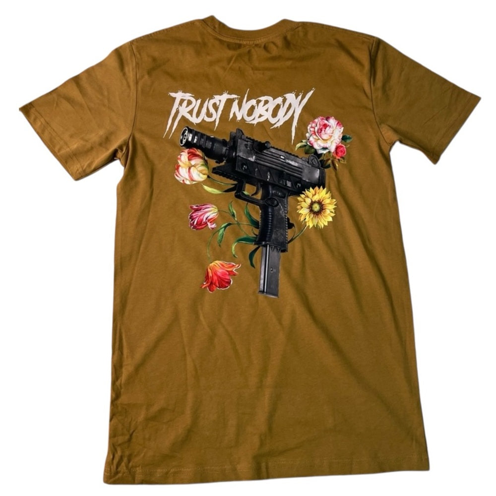 Trust Nobody graphic tee sz various