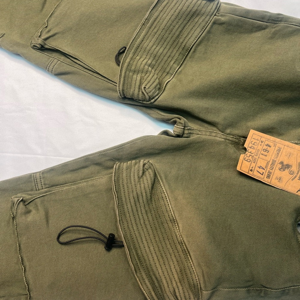 Sz various Olive Green Cargo style pocket jeans