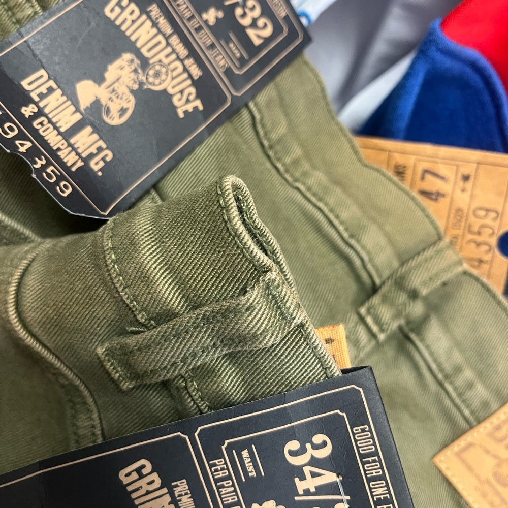 Sz various Olive Green Cargo style pocket jeans
