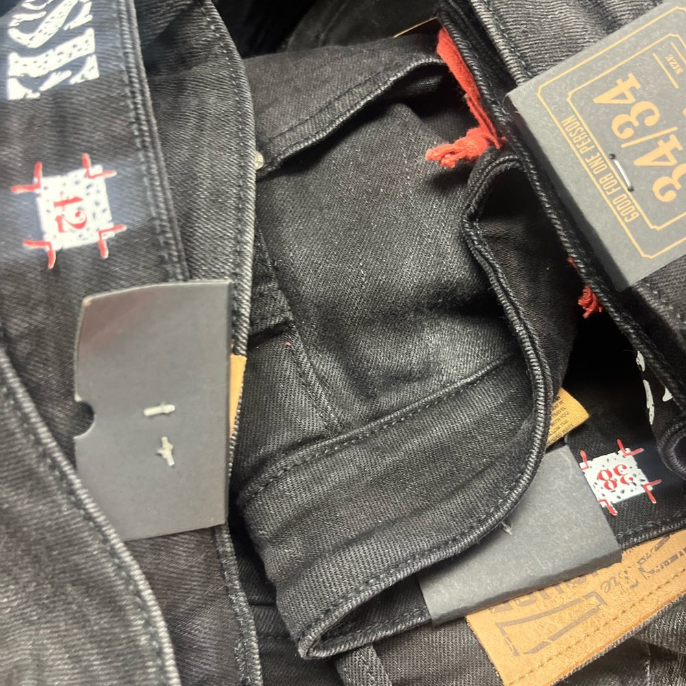 Sz various Men's Black pocket Cargo style Jeans