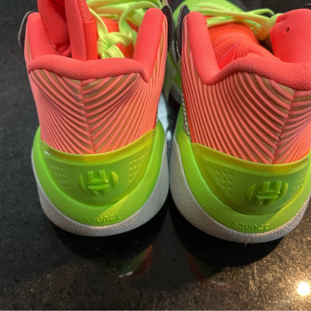 Sz 10 Chaussures de basketball adidas Harden Stepback  néon James Harden Adidas