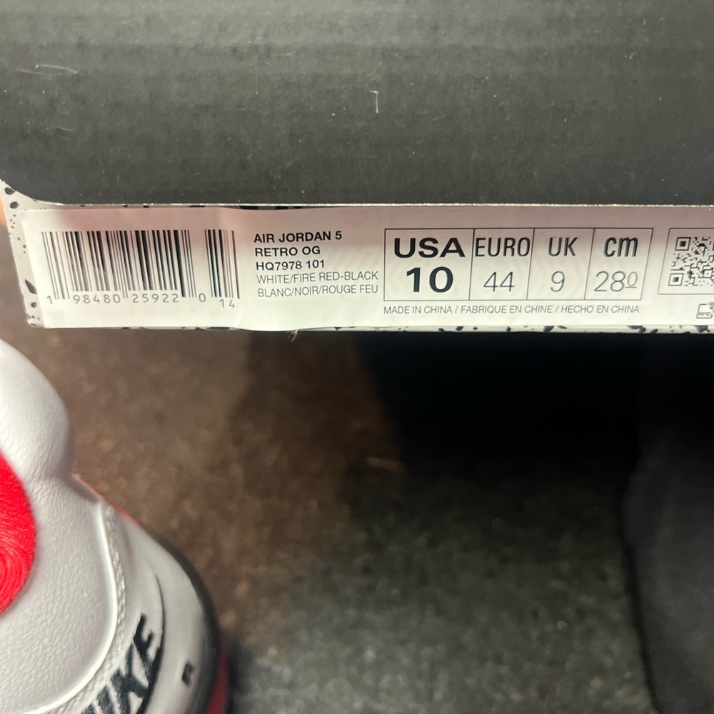 Sz Various Air Jordan 5 Retro "Fire Red Black Tongue"