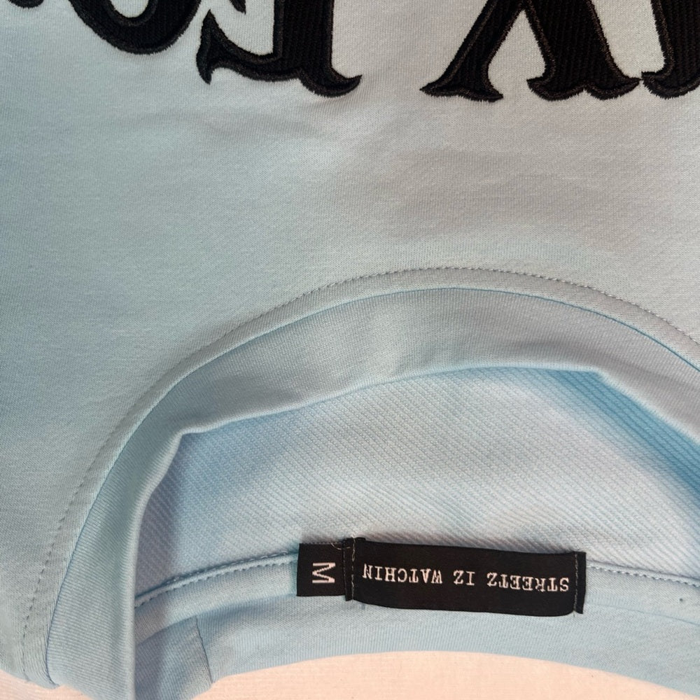 Streetz Iz Watchin Men's Pray For My Opps Muscle Tee - Light Blue