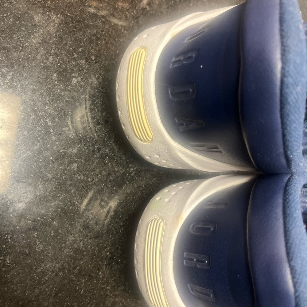 Nike Air Jordan Flight Luxe Basketball Trainers - Men's Blue