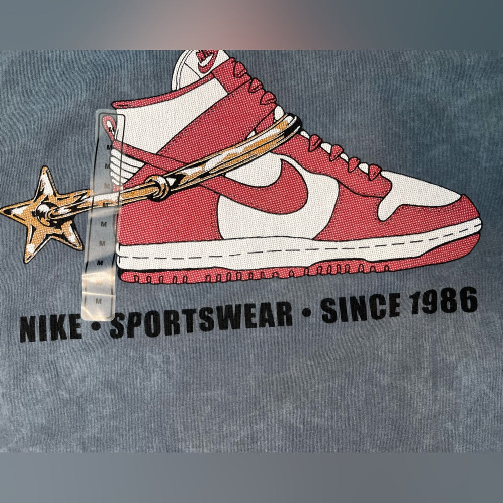 Nike Men's Max90 Vintage Graphic T-Shirt - Classic Comfort