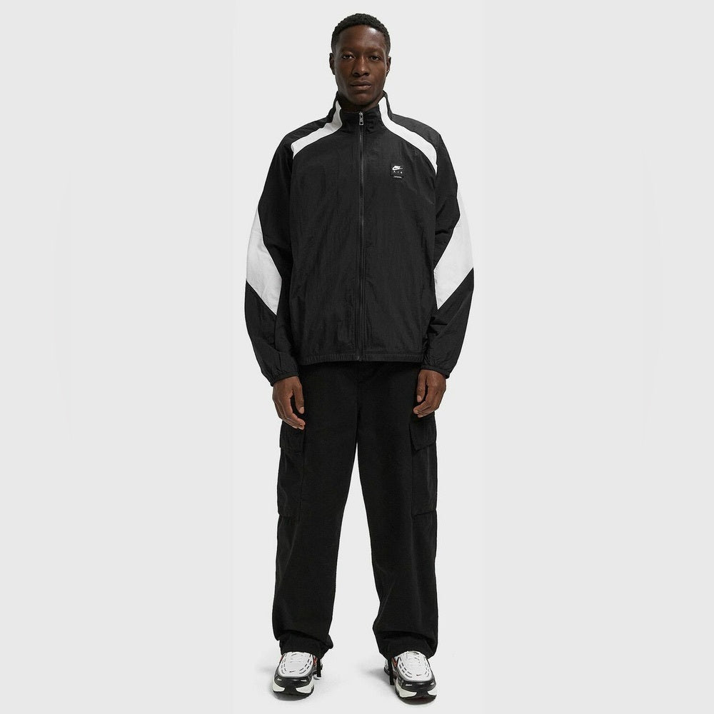 Nike Men's Black and White Lightweight Windbreaker
